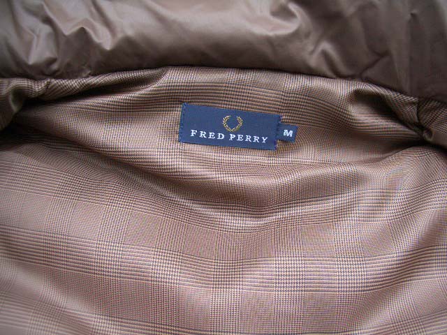 dn11 FRED PERRY ダウン ベスト ラクーンファー 紫 レディースM dn11 FRED PERRY ダウン ベスト ラクーンファー 紫 レディースM