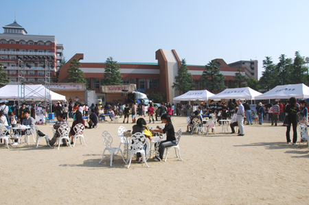 ■牛タンオフ会と、国際大学の学際と■_f0080530_8233895.jpg