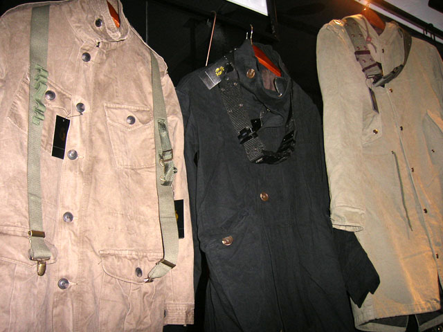 ＭＩＬＩＴＡＲＹ　ＣＯＡＴ!!!_c0076243_2062496.jpg