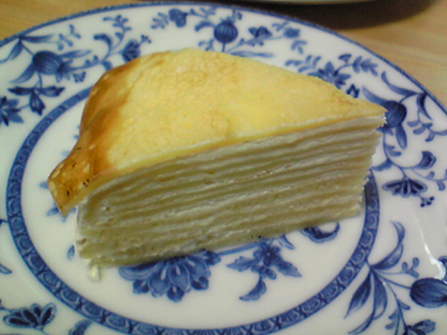 ほんのり甘くてクリーミー♡層が美味しいミルクレープ | Light