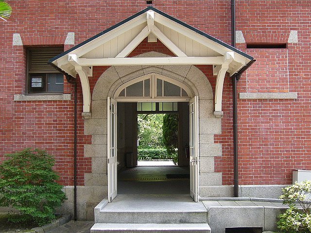 同志社大学 致遠館_c0094541_9561774.jpg