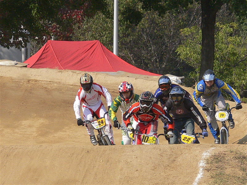 ２００６JBMXFジャパンシリーズファイナル　VOL1 スーパークラス予選画像垂れ流し_b0065730_120196.jpg