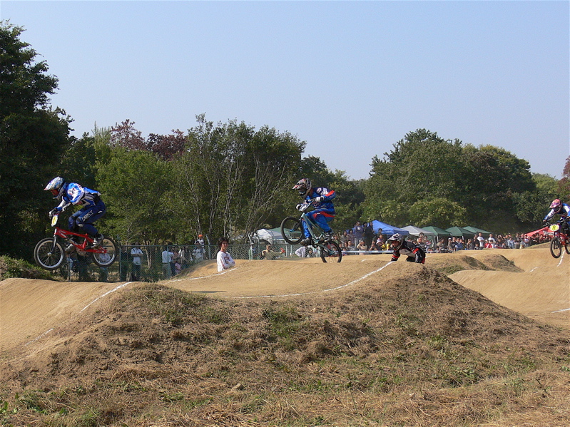 ２００６JBMXFジャパンシリーズファイナル　VOL1 スーパークラス予選画像垂れ流し_b0065730_125188.jpg