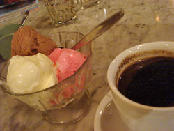 d0013068_1235861.jpg