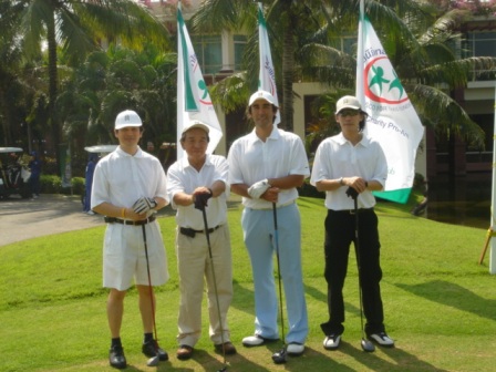 TESCO Pro Am チャリティー。。_b0108681_4213439.jpg