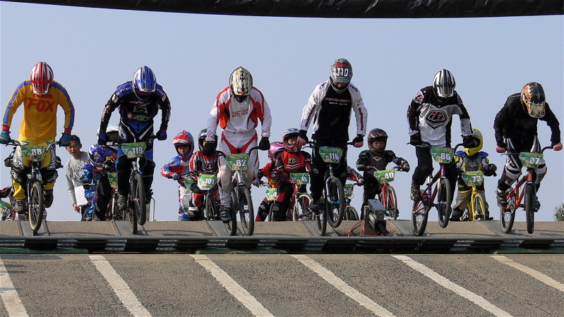 Racer Of Race VOL 4　問答無用の 準決勝〜決勝画像垂れ流し_b0065730_2046104.jpg