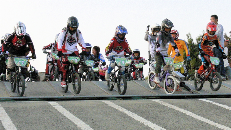 プロジェクト16VOL68 Racer of Race PITBIKE レース_b0065730_21223639.jpg