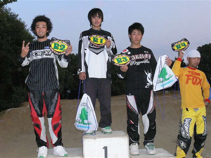 プロジェクト16VOL68 Racer of Race PITBIKE レース_b0065730_22443510.jpg