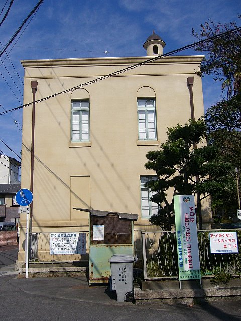 甲賀市の旧水口図書館_c0094541_13441290.jpg