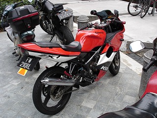 e0032163_937569.jpg
