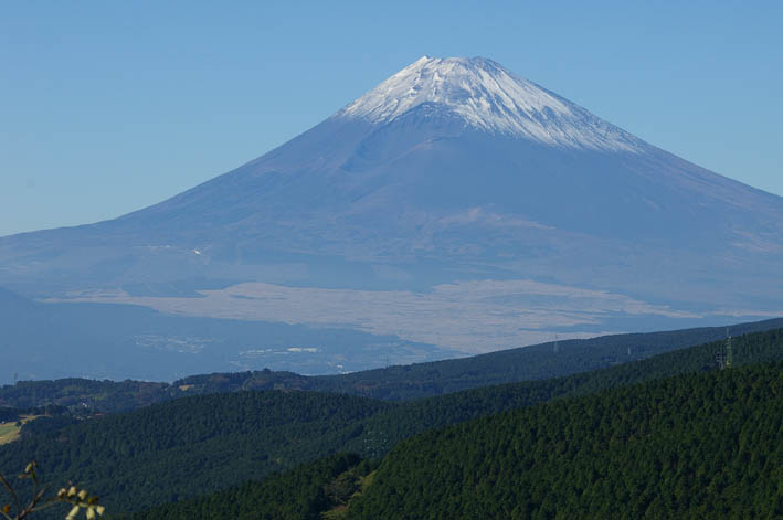 近くで見ても遠くで見ても富士山は素晴らしい（06・11・9）_c0014967_9691.jpg
