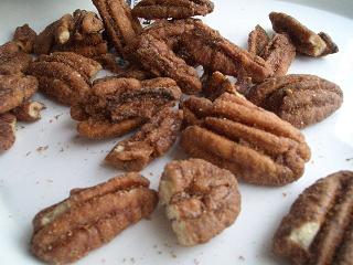 Ｃｉｎｎａｍｏｎ　ｇｌａｚｅｄ　ｐｅｃａｎｓ　♡　Ｓｗｅｅｔｓ_f0009451_1394191.jpg