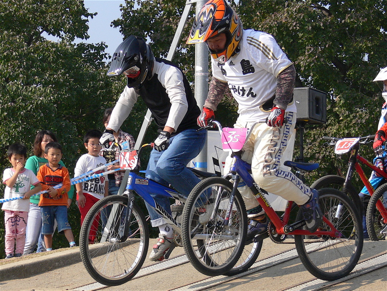 2006JBMXFジャパンシリーズファイナルVOL3 予選第１ヒート（１）画像垂れ流し_b0065730_027390.jpg