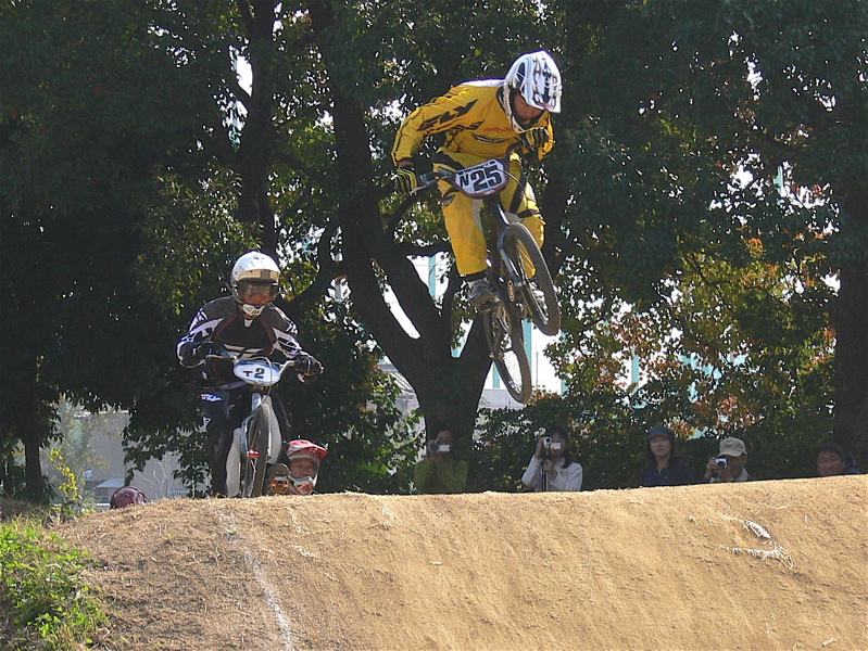 2006JBMXFジャパンシリーズファイナルVOL5 予選第2ヒート画像垂れ流し_b0065730_2204854.jpg