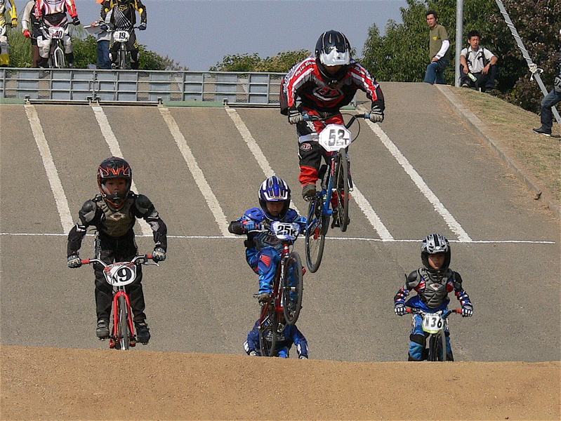 2006JBMXFジャパンシリーズファイナルVOL4 予選第１ヒート（2）画像垂れ流し_b0065730_851495.jpg
