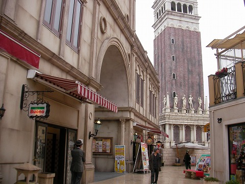 イタリア村_c0077531_13474015.jpg