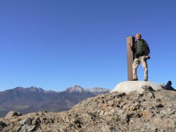 360度の展望の山・飯盛山_f0019247_22291429.jpg
