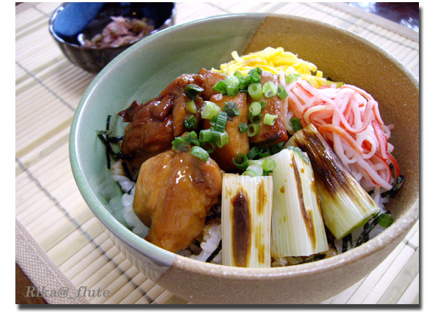 「焼き鳥丼」_c0103827_12585451.jpg