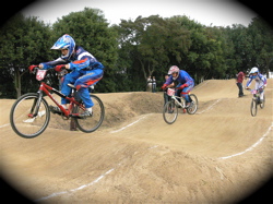 2006JBMXFジャパンシリーズファイナルVOL6決勝画像垂れ流し　（１）_b0065730_2118818.jpg