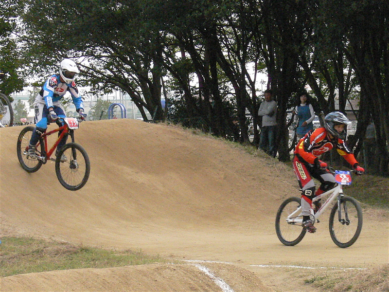 2006JBMXFジャパンシリーズファイナルVOL6決勝画像垂れ流し　（１）_b0065730_21342429.jpg