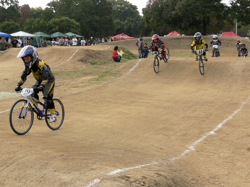 2006JBMXFジャパンシリーズファイナルVOL7決勝画像垂れ流し　（2）_b0065730_23425867.jpg