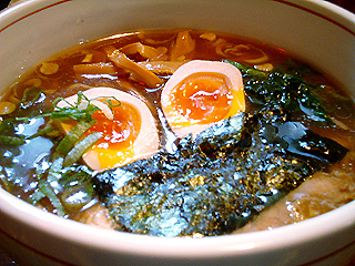 だんだん家@東本町 ★★ (醤油ラーメン)_f0080612_011566.jpg