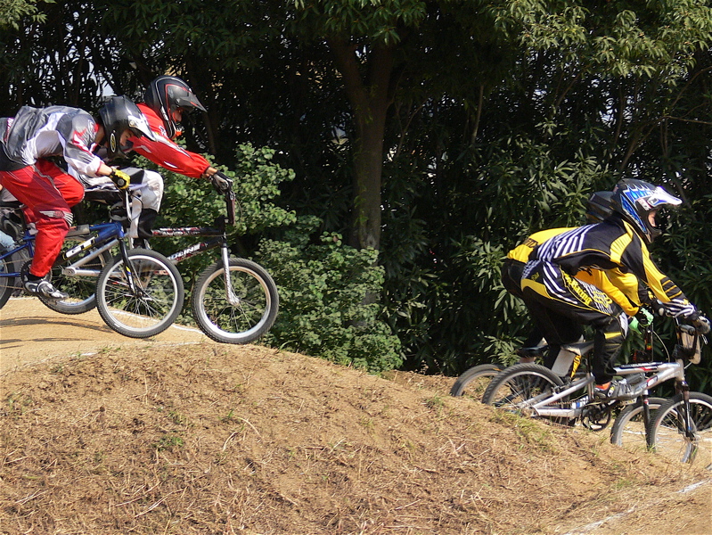 2006JBMXFジャパンシリーズファイナルVOL815〜16歳クラス&17〜24クラス決勝画像垂れ流し _b0065730_2032541.jpg