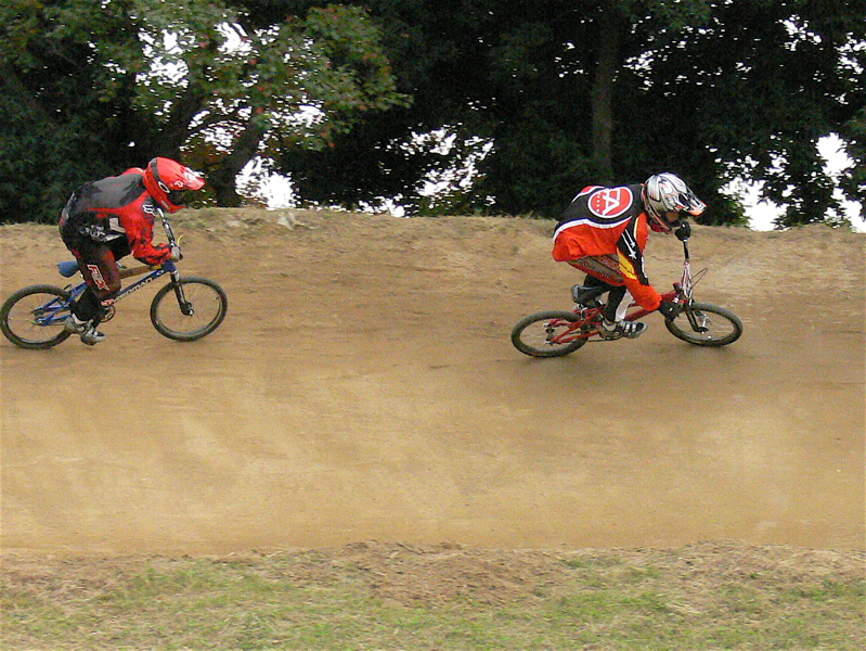2006JBMXFジャパンシリーズファイナルVOL815〜16歳クラス&17〜24クラス決勝画像垂れ流し _b0065730_2073441.jpg