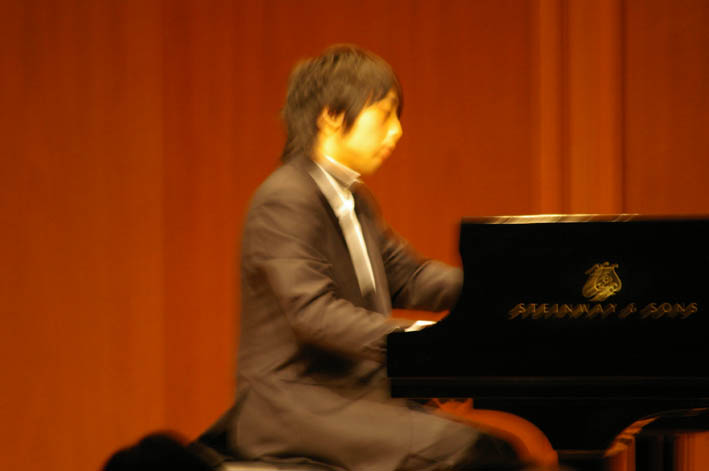 第14回JMCコンサート：若い音楽家を励ますサロンコンサート_c0014967_130893.jpg