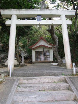 実久三次郎さんの生まれたところ。_e0028387_1362782.jpg