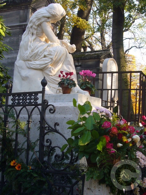 【Cimetière du Père-Lachaise】ペール・ラシェーズ墓地（PARIS）_a0008105_20147100.jpg