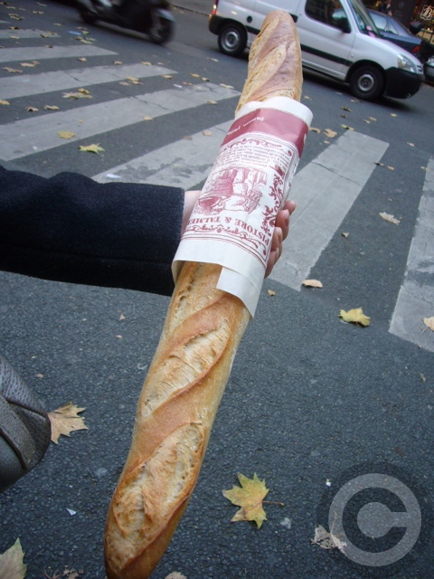 ■街角のパン（パリ20区75020PARIS）_a0014299_19292677.jpg