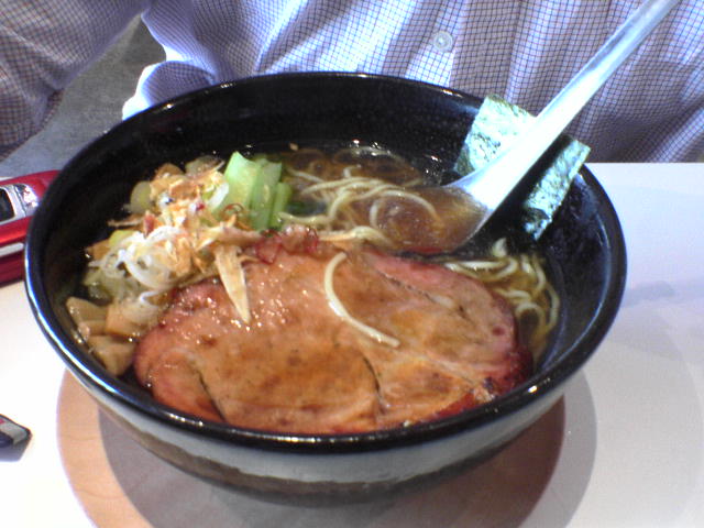 横浜ラーメン＊ＫＯＯＫＡＩ＊_b0087914_15351559.jpg