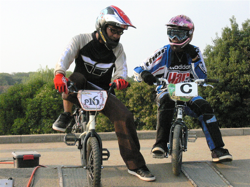 プロジェクト16VOL69 JBMXF ジャパンシリーズ 最終戦大阪PITBIKE レース_b0065730_10322591.jpg