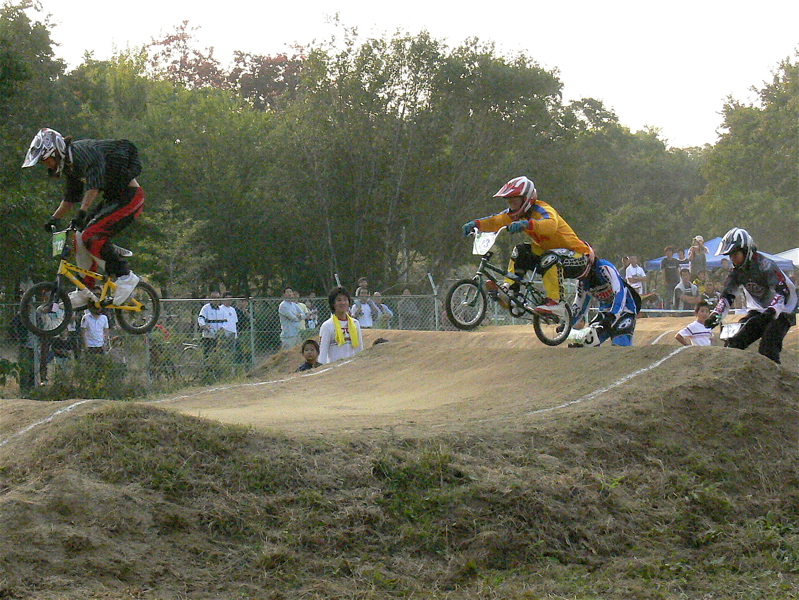 プロジェクト16VOL69 JBMXF ジャパンシリーズ 最終戦大阪PITBIKE レース_b0065730_11432058.jpg