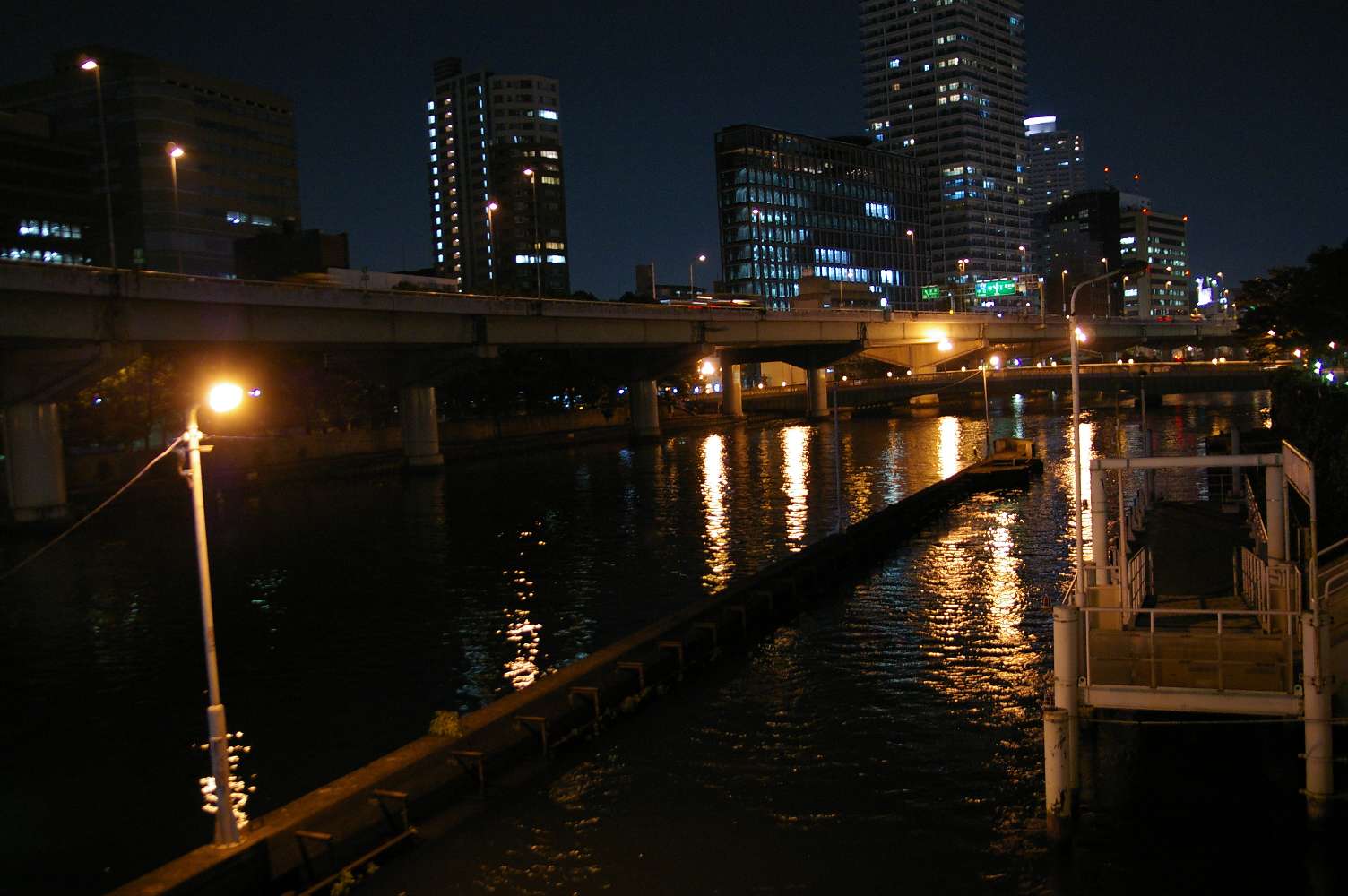 b0069128_8261575.jpg