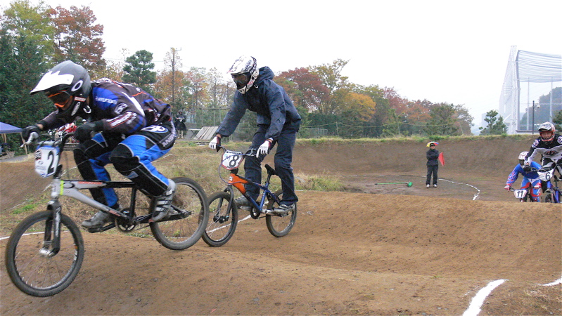 JOSF11月緑山定期戦VOL1 BMXエリートクラス予選〜決勝画像垂れ流し(世界最速情報?)_b0065730_19344379.jpg