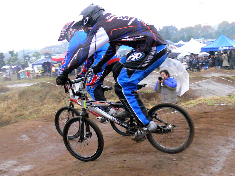 JOSF11月緑山定期戦VOL1 BMXエリートクラス予選〜決勝画像垂れ流し(世界最速情報?)_b0065730_19595362.jpg