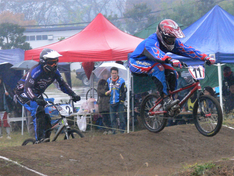 JOSF11月緑山定期戦VOL1 BMXエリートクラス予選〜決勝画像垂れ流し(世界最速情報?)_b0065730_2013490.jpg