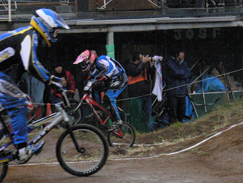 JOSF11月緑山定期戦VOL1 BMXエリートクラス予選〜決勝画像垂れ流し(世界最速情報?)_b0065730_20174531.jpg