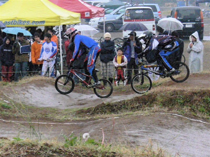 JOSF11月緑山定期戦VOL1 BMXエリートクラス予選〜決勝画像垂れ流し(世界最速情報?)_b0065730_20183670.jpg