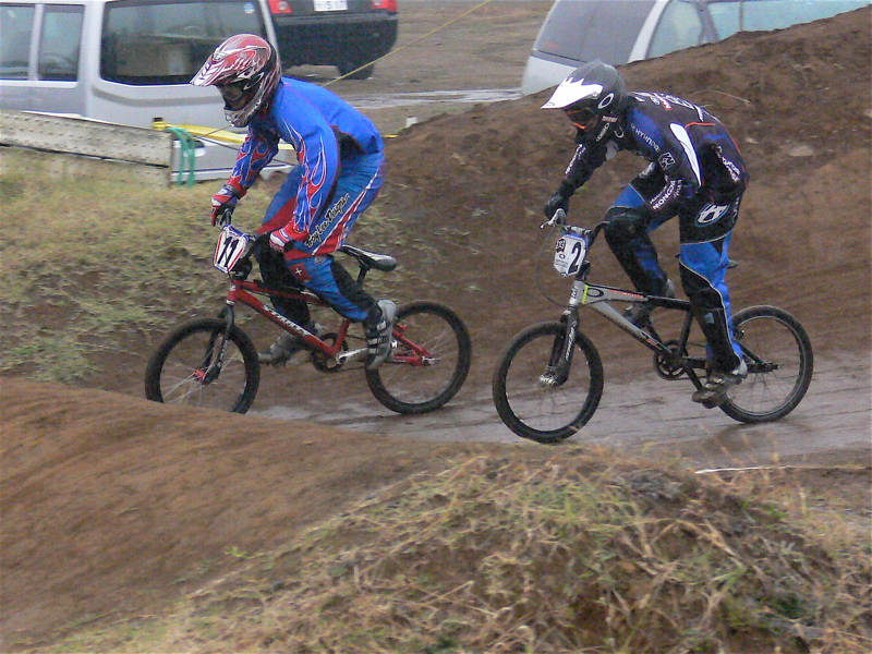 JOSF11月緑山定期戦VOL1 BMXエリートクラス予選〜決勝画像垂れ流し(世界最速情報?)_b0065730_2041665.jpg