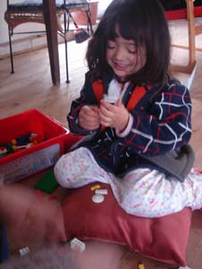 ユキちゃん初レゴ_f0106597_19315713.jpg