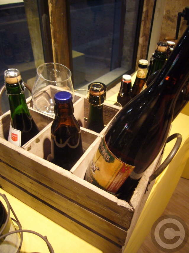 【La cave a bulles】【ビール】ビール専門販売店(パリ)_a0014299_20113644.jpg