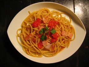 まかないパスタ_f0017613_223444100.jpg