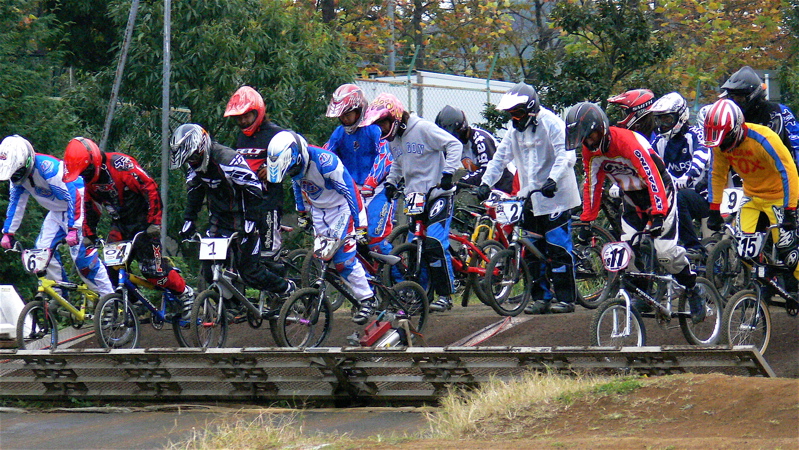 JOSF１１月緑山定期戦VOL2BMXエキスパートクラス予選〜決勝画像垂れ流し_b0065730_6183245.jpg