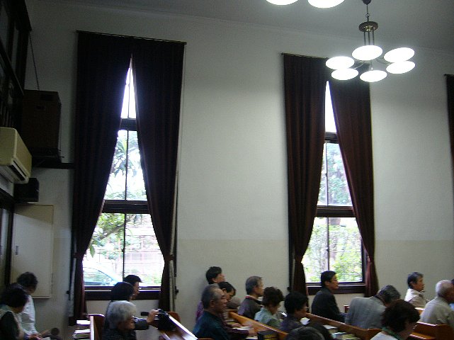滋賀の日本基督教団 草津教会_c0094541_14425880.jpg