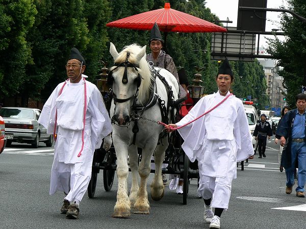 根津神社３００年祭・神幸祭_e0035646_23324252.jpg