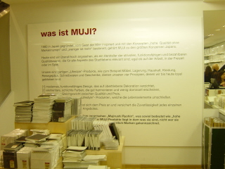 e0039408_0223931.jpg