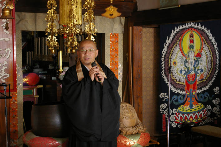 “寺は学び舎”パート２①御詠歌・読経・宮崎緑さんの講演_c0014967_10294679.jpg